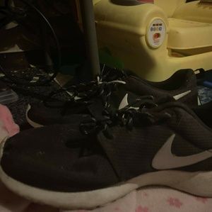 Women's Nike Roche shoes
